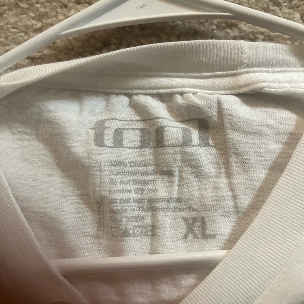 BRAND NEW TOOL LOS ANGELES 2015 MENS TSHIRT XL - Picture 4 of 4